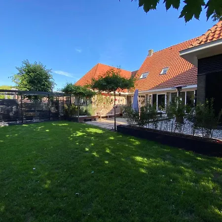 בית נופש De Oude Slaght- Luxe Met Buitensauna